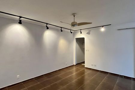 Apartamento para alugar com 120m², 3 quartos e 1 vaga Apartamento para alugar com 120m², 3 quartos e 1 vagaSala