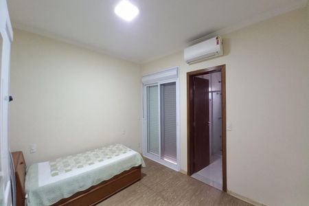 Casa de condomínio para alugar com 323m², 4 quartos e 4 vagasSuíte 4