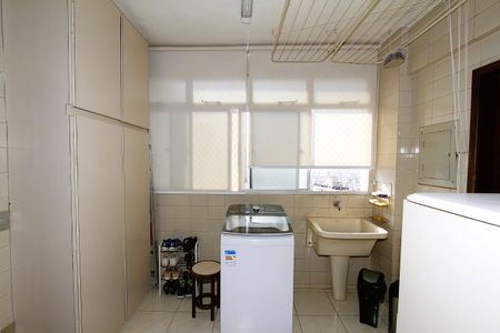 Apartamento à venda com 140m², 4 quartos e 2 vagasÁrea de Serviço