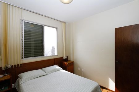 Apartamento à venda com 140m², 4 quartos e 2 vagasQuarto 1