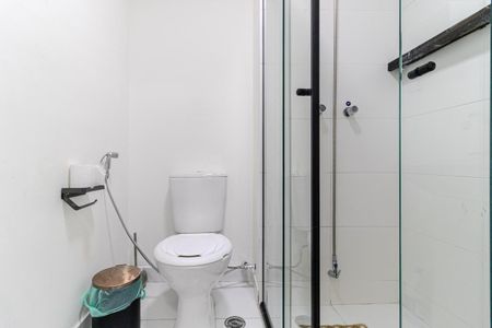 Banheiro de apartamento à venda com 1 quarto, 30m² em República, São Paulo