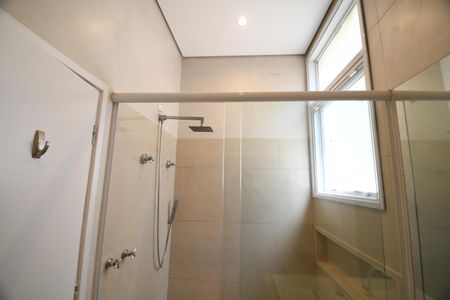 Casa de condomínio à venda com 156m², 2 quartos e 4 vagasBanheiro Suíte 1