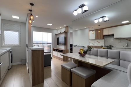 Sala de apartamento à venda com 2 quartos, 42m² em Vila Galvão, Guarulhos