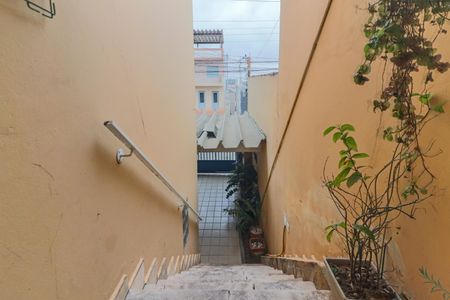 Casa à venda com 196m², 3 quartos e 3 vagasEscadas Garagem