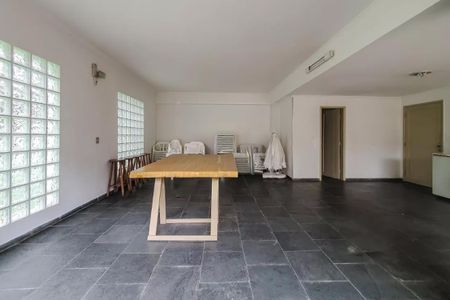 Apartamento à venda com 81m², 2 quartos e 1 vaga Apartamento à venda com 81m², 2 quartos e 1 vagaÁrea comum - Salão de festas