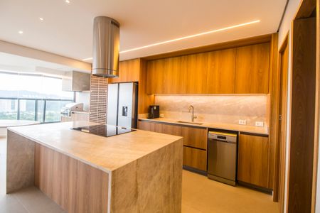 Apartamento para alugar com 124m², 2 quartos e 2 vagas Apartamento para alugar com 124m², 2 quartos e 2 vagasCozinha