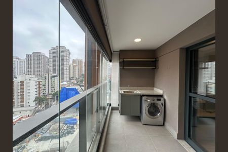 Apartamento à venda com 45m², 1 quarto e sem vaga Apartamento à venda com 45m², 1 quarto e sem vagaVaranda
