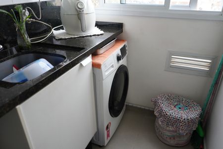 Apartamento à venda com 60m², 2 quartos e 1 vagaÁrea de Serviço