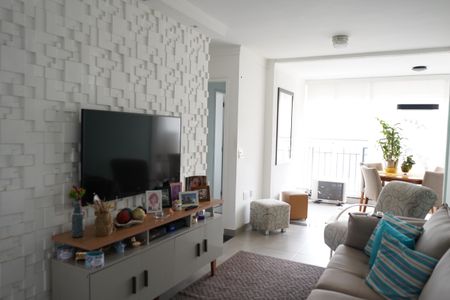 Sala de apartamento à venda com 2 quartos, 60m² em Vila Bertioga, São Paulo