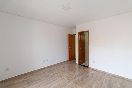 Casa à venda com 230m², 3 quartos e 6 vagasSuíte 1