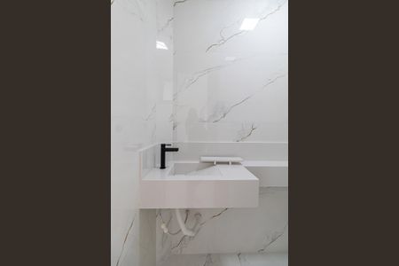 Casa à venda com 230m², 3 quartos e 6 vagasLavabo