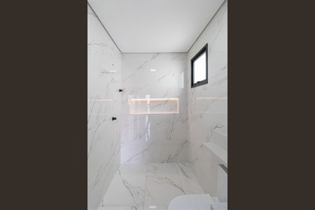 Casa à venda com 230m², 3 quartos e 6 vagasBanheiro Suíte 1