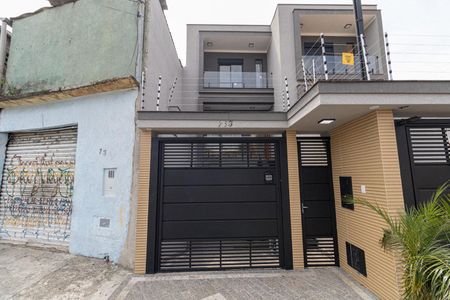 Casa à venda com 230m², 3 quartos e 6 vagasFachada