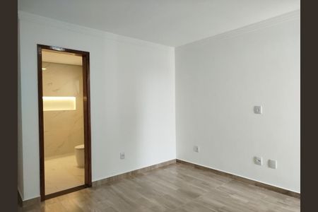 Casa à venda com 245m², 3 quartos e 5 vagasSuíte 3