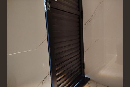 Casa à venda com 245m², 3 quartos e 5 vagasLavabo 2