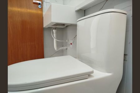 Casa à venda com 245m², 3 quartos e 5 vagasBanheiro da Suíte 1