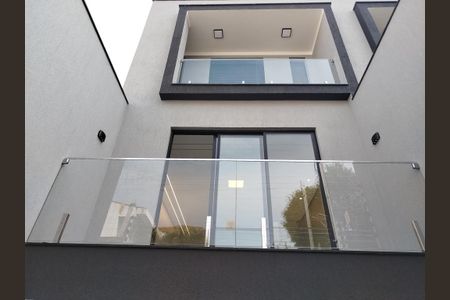 Casa à venda com 245m², 3 quartos e 5 vagasFachada