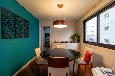 Apartamento à venda com 190m², 3 quartos e 3 vagasCopa