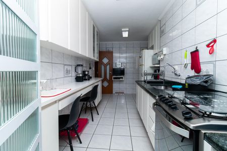 Apartamento à venda com 90m², 2 quartos e 2 vagasCozinha
