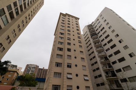 Apartamento à venda com 90m², 2 quartos e 2 vagasFachada