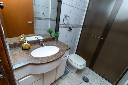 Apartamento à venda com 90m², 2 quartos e 2 vagasBanheiro