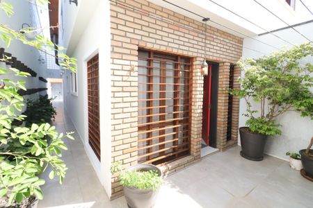 Casa à venda com 160m², 4 quartos e 2 vagasQuintal