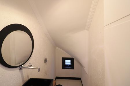 Casa à venda com 160m², 4 quartos e 2 vagasLavabo