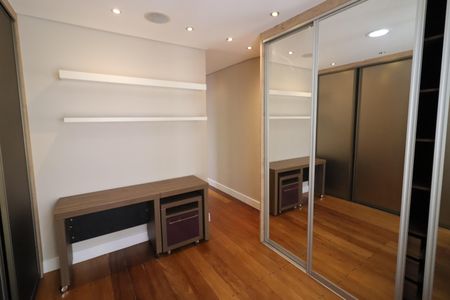 Casa à venda com 160m², 4 quartos e 2 vagasCloset da suíte 1