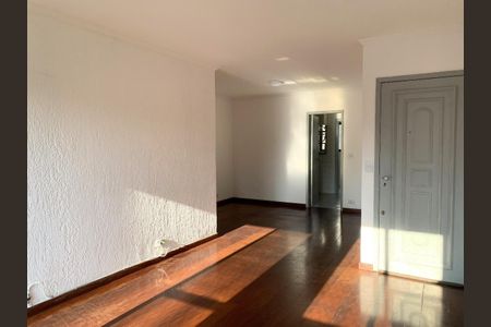 Apartamento à venda com 220m², 3 quartos e 2 vagas Apartamento à venda com 220m², 3 quartos e 2 vagasFoto 03