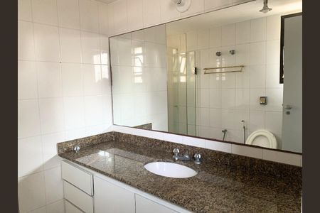 Apartamento à venda com 220m², 3 quartos e 2 vagas Apartamento à venda com 220m², 3 quartos e 2 vagasFoto 15