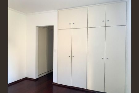 Apartamento à venda com 220m², 3 quartos e 2 vagas Apartamento à venda com 220m², 3 quartos e 2 vagasFoto 13