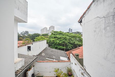 Casa à venda com 150m², 3 quartos e 2 vagasVista da Sala de TV
