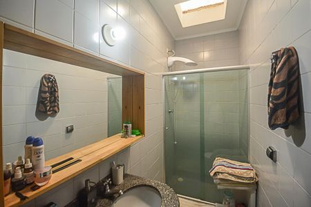 Casa à venda com 150m², 3 quartos e 2 vagasBanheiro