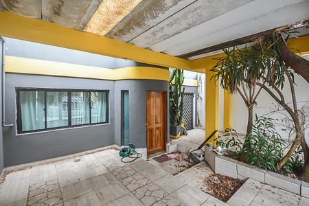 Casa à venda com 150m², 3 quartos e 2 vagasGaragem