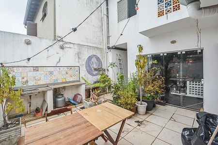 Casa à venda com 150m², 3 quartos e 2 vagasQuintal