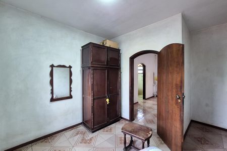 Casa à venda com 230m², 3 quartos e 4 vagasQuarto 2