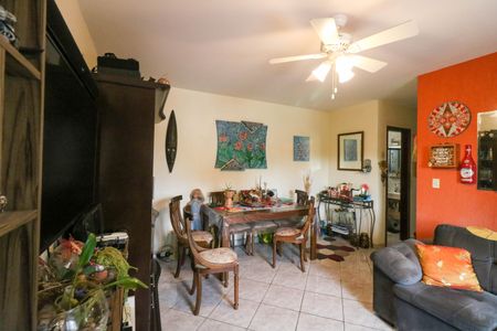 Apartamento à venda com 93m², 4 quartos e 1 vaga Apartamento à venda com 93m², 4 quartos e 1 vagaSala