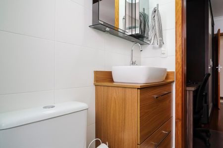 Apartamento à venda com 71m², 2 quartos e 2 vagasBanheiro da suíte 2