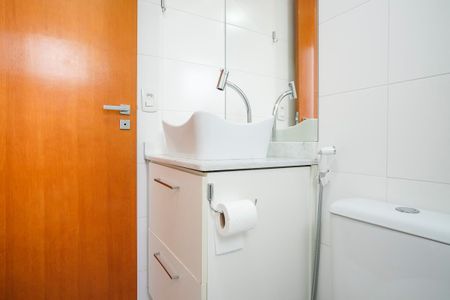 Apartamento à venda com 71m², 2 quartos e 2 vagasBanheiro da suíte 1