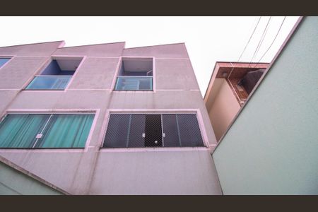 Casa à venda com 117m², 3 quartos e 3 vagas Casa à venda com 117m², 3 quartos e 3 vagasCozinha