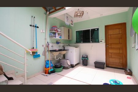 Casa à venda com 117m², 3 quartos e 3 vagas Casa à venda com 117m², 3 quartos e 3 vagasCozinha