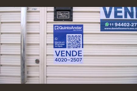 Casa à venda com 117m², 3 quartos e 3 vagas Casa à venda com 117m², 3 quartos e 3 vagasPlaquinha