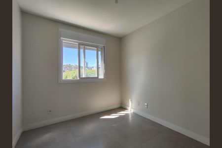 Quarto 2 de apartamento para alugar com 2 quartos, 55m² em Pátria Nova, Novo Hamburgo
