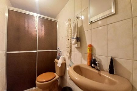 Casa à venda com 264m², 4 quartos e 2 vagas Casa à venda com 264m², 4 quartos e 2 vagasBanheiro da Edícula