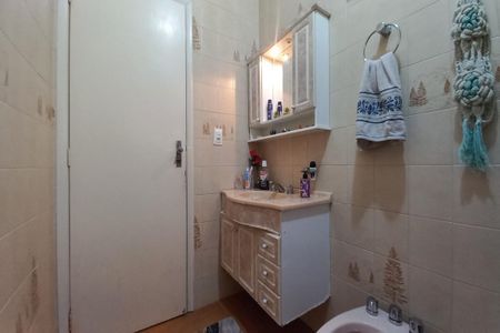 Casa à venda com 264m², 4 quartos e 2 vagas Casa à venda com 264m², 4 quartos e 2 vagasBanheiro Social