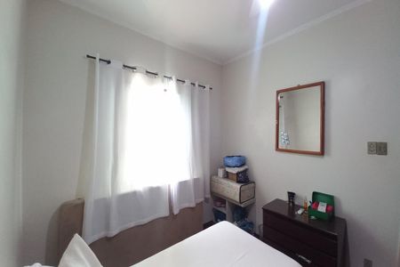 Casa à venda com 264m², 4 quartos e 2 vagas Casa à venda com 264m², 4 quartos e 2 vagasQuarto 2