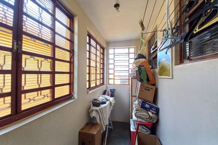 Casa à venda com 264m², 4 quartos e 2 vagas Casa à venda com 264m², 4 quartos e 2 vagasÁrea de Serviço