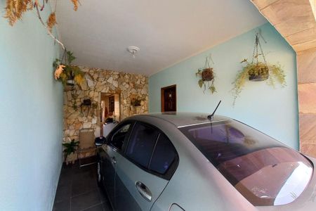 Casa à venda com 264m², 4 quartos e 2 vagas Casa à venda com 264m², 4 quartos e 2 vagasGaragem