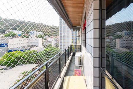 Apartamento à venda com 126m², 3 quartos e 3 vagasVaranda