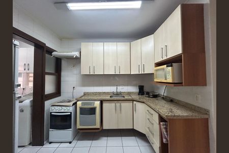 Apartamento à venda com 123m², 2 quartos e 1 vagaCozinha